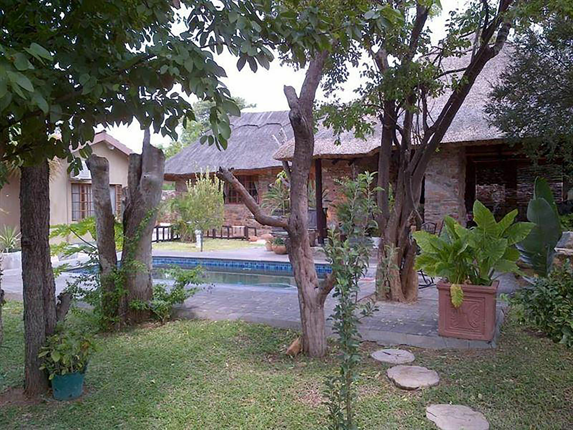 A New Earth Guest Lodge Francistown Bagian luar foto