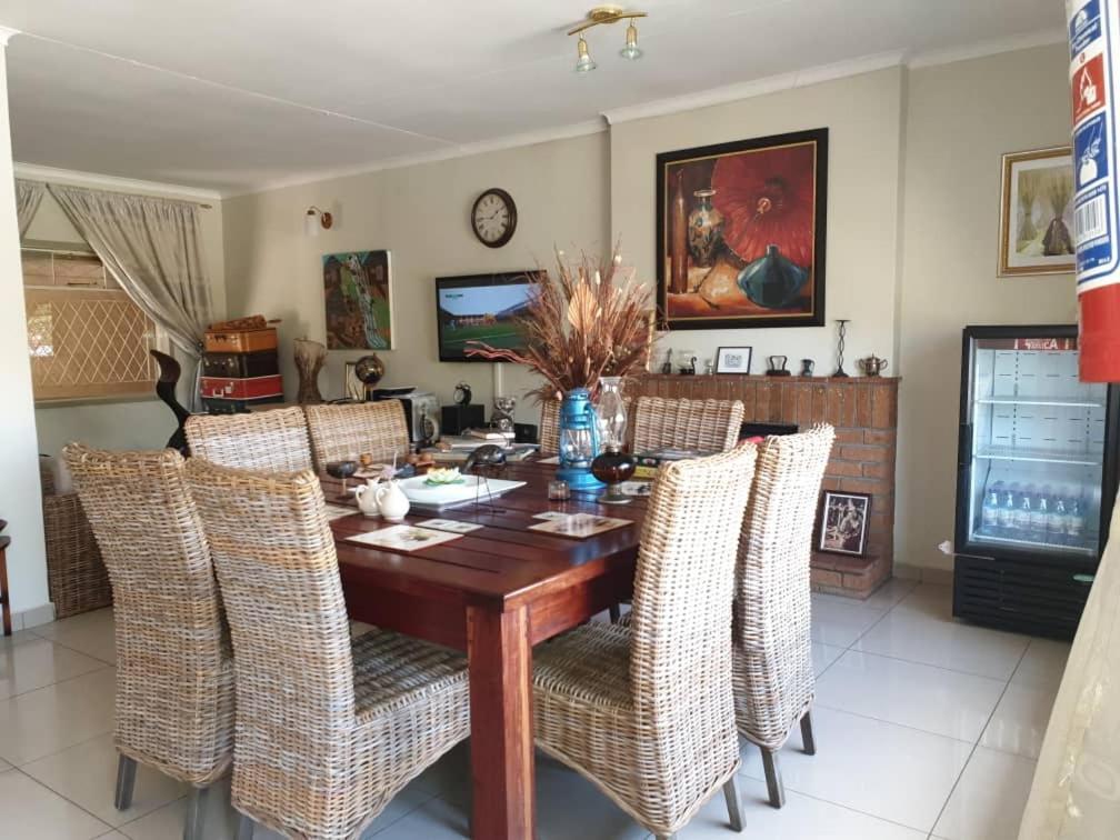 A New Earth Guest Lodge Francistown Bagian luar foto